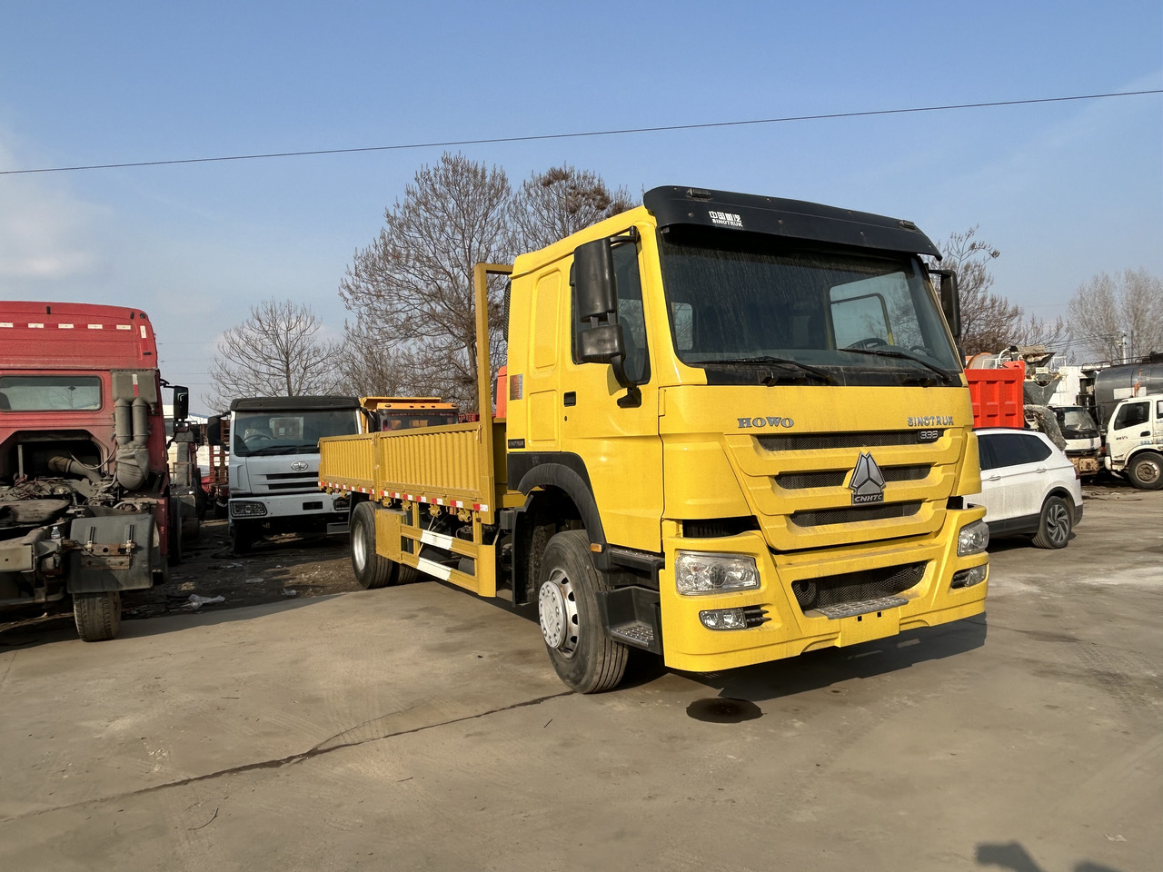 4X2 HOWO 336HP/371HP/375HP/420HP - Box truck: picture 1 4X2 HOWO 336HP/371HP/375HP/420HP - Box truck: picture 1