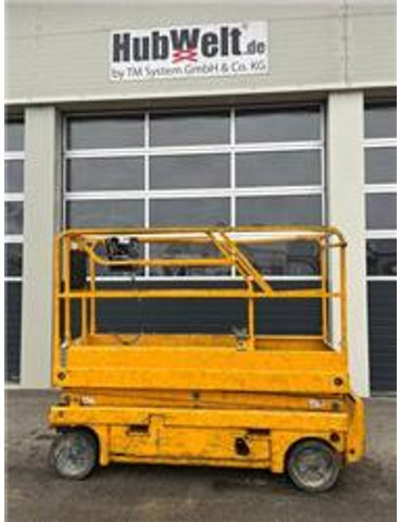 Haulotte Compact 8 - Scherenarbeitsbühne 8,2m, BJ 2021 - Scissor lift: picture 1 Haulotte Compact 8 - Scherenarbeitsbühne 8,2m, BJ 2021 - Scissor lift: picture 1