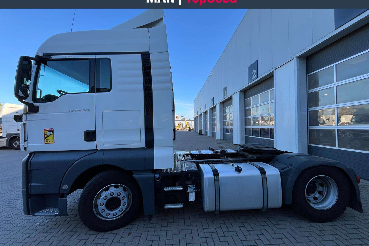 MAN TGX 18.500 XLX Cab Retarder (9143) - Tractor unit: picture 4 MAN TGX 18.500 XLX Cab Retarder (9143) - Tractor unit: picture 4