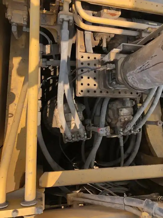 70 Ton Used Japan Komatsu PC700 Excavator for Sale Used Excavator PC220 PC200 PC240 PC600 PC650 PC700 PC800 - Excavator: picture 3 70 Ton Used Japan Komatsu PC700 Excavator for Sale Used Excavator PC220 PC200 PC240 PC600 PC650 PC700 PC800 - Excavator: picture 3