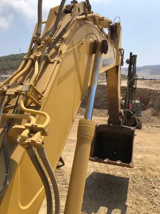 70 Ton Used Japan Komatsu PC700 Excavator for Sale Used Excavator PC220 PC200 PC240 PC600 PC650 PC700 PC800 - Excavator: picture 4 70 Ton Used Japan Komatsu PC700 Excavator for Sale Used Excavator PC220 PC200 PC240 PC600 PC650 PC700 PC800 - Excavator: picture 4