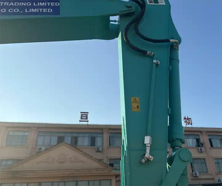 90% New Undercarriage Kobelco Sk210-8 Sk210lc-8 Crawler Type Used Kobelco Excavators In Shanghai - Crawler excavator: picture 5 90% New Undercarriage Kobelco Sk210-8 Sk210lc-8 Crawler Type Used Kobelco Excavators In Shanghai - Crawler excavator: picture 5