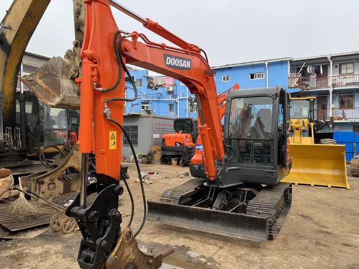 Crawler excavator Awesome Performance Korea Imported Small Scale Used Doosan Dx60 Excavator in Shanghai: picture 6