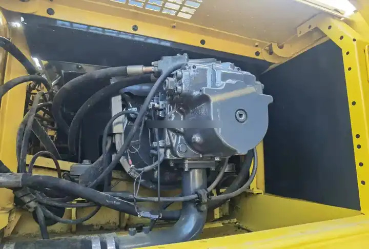 Construction machinery 45 Tons Used Komatsu excavator pc450-8 crawler excavator original Japan Komatsu 450-8 for sale - Excavator: picture 3 Construction machinery 45 Tons Used Komatsu excavator pc450-8 crawler excavator original Japan Komatsu 450-8 for sale - Excavator: picture 3