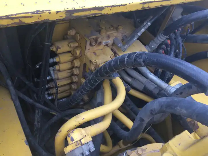 Construction machinery 45 Tons Used Komatsu excavator pc450-8 crawler excavator original Japan Komatsu 450-8 for sale - Excavator: picture 5 Construction machinery 45 Tons Used Komatsu excavator pc450-8 crawler excavator original Japan Komatsu 450-8 for sale - Excavator: picture 5