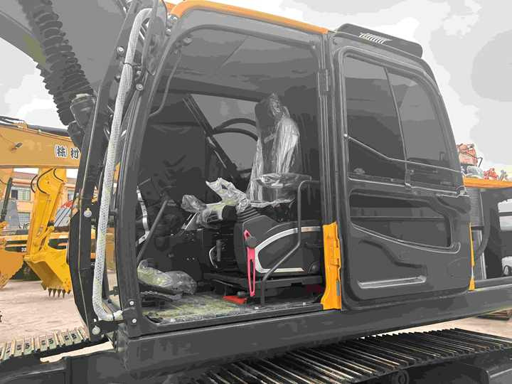 Less Hour 22 Tons Korea Original Used Hyundai 220LC-9S 225LC-9T Excavator for Sale - Excavator: picture 5 Less Hour 22 Tons Korea Original Used Hyundai 220LC-9S 225LC-9T Excavator for Sale - Excavator: picture 5