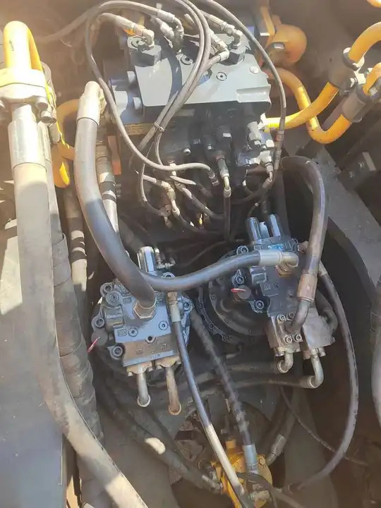 Excavator Used 38ton Heavy Duty Digger Machine Hyundai R385LC-9t R520 220LC-9s Grab Crawler Hydraulic Excavator: picture 6