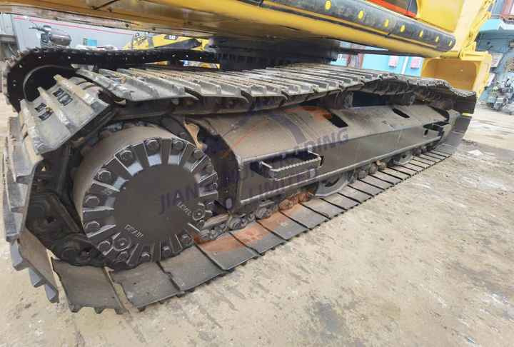 Used Excavator Caterpillar 349D2L 49 Ton Excavators Cat 349d 330d2 325D2 320d2l Caterpillar Cat 320cl 320d 320d2 - Excavator: picture 4 Used Excavator Caterpillar 349D2L 49 Ton Excavators Cat 349d 330d2 325D2 320d2l Caterpillar Cat 320cl 320d 320d2 - Excavator: picture 4
