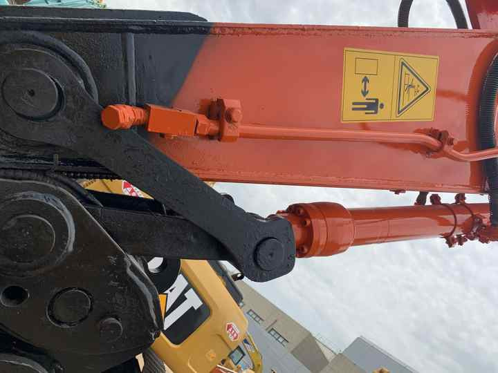 Used excavator doosan dh150 excavators machinery doosan dx60 dx80 dx75 dx225 Good Condition Low price - Crawler excavator: picture 5 Used excavator doosan dh150 excavators machinery doosan dx60 dx80 dx75 dx225 Good Condition Low price - Crawler excavator: picture 5