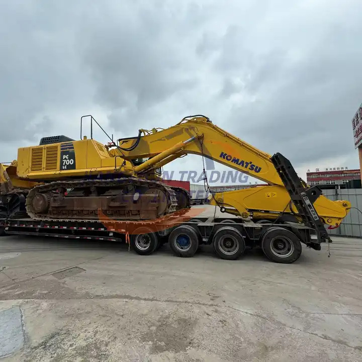 Second hand nice price good condition komatsu pc650 pc600 pc700 65 ton large excavator - Excavator: picture 1 Second hand nice price good condition komatsu pc650 pc600 pc700 65 ton large excavator - Excavator: picture 1