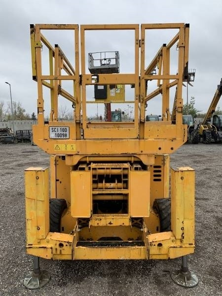 Genie GS-2669 - 10 m, 4x4, diesel - Scissor lift: picture 3 Genie GS-2669 - 10 m, 4x4, diesel - Scissor lift: picture 3