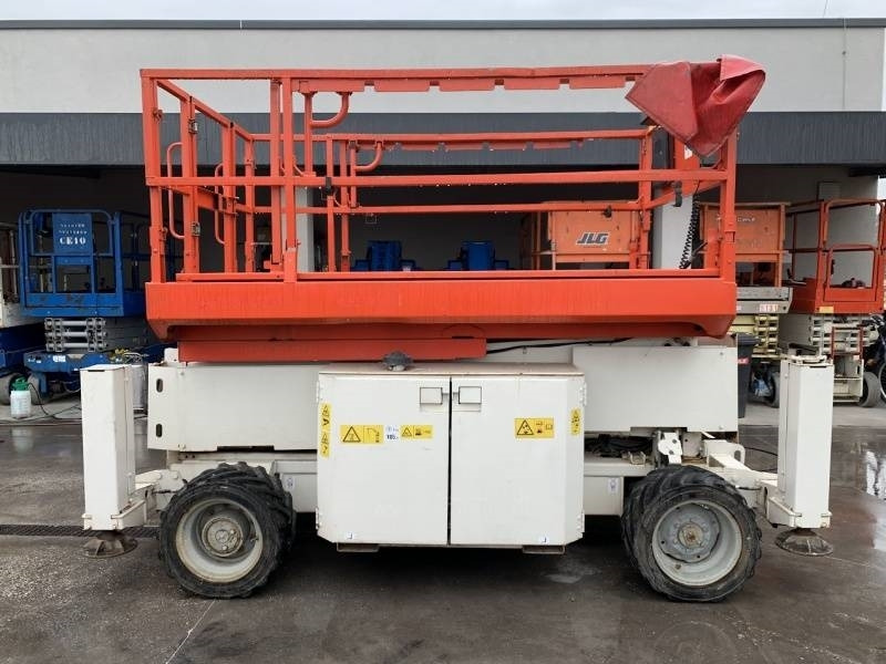 Genie GS-2669 - 10 m, 4x4, diesel - Scissor lift: picture 5 Genie GS-2669 - 10 m, 4x4, diesel - Scissor lift: picture 5
