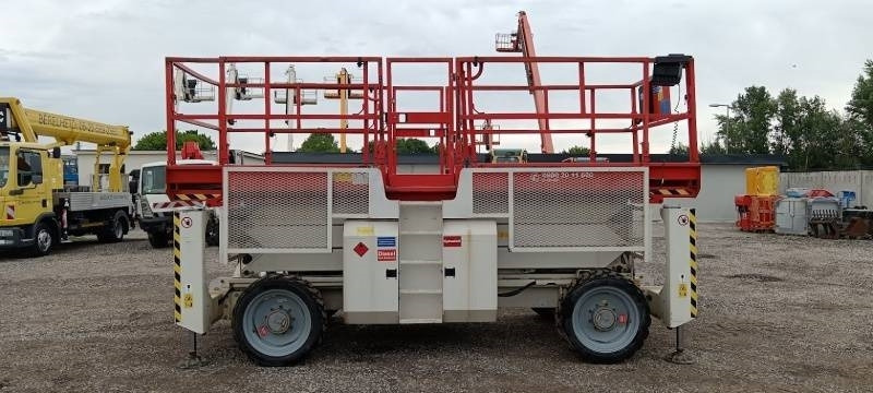 Genie GS3390 - 12,06 m - 4x4 - diesel - Scissor lift: picture 5 Genie GS3390 - 12,06 m - 4x4 - diesel - Scissor lift: picture 5