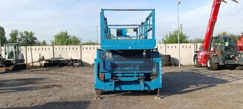 Genie GS4390 - 15,11m, diesel, 4x4 - Scissor lift: picture 3 Genie GS4390 - 15,11m, diesel, 4x4 - Scissor lift: picture 3