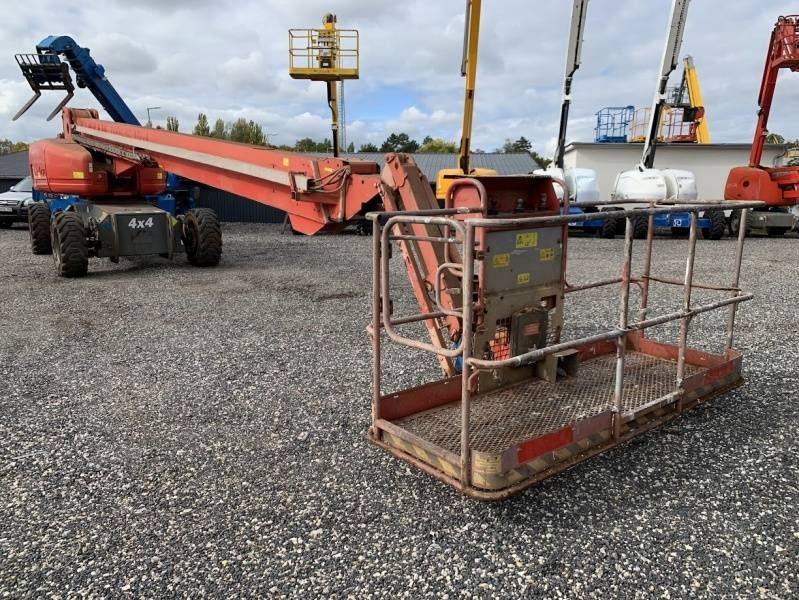 Genie S-105 - 34 m - 4x4 - diesel  - Articulated boom: picture 1 Genie S-105 - 34 m - 4x4 - diesel  - Articulated boom: picture 1