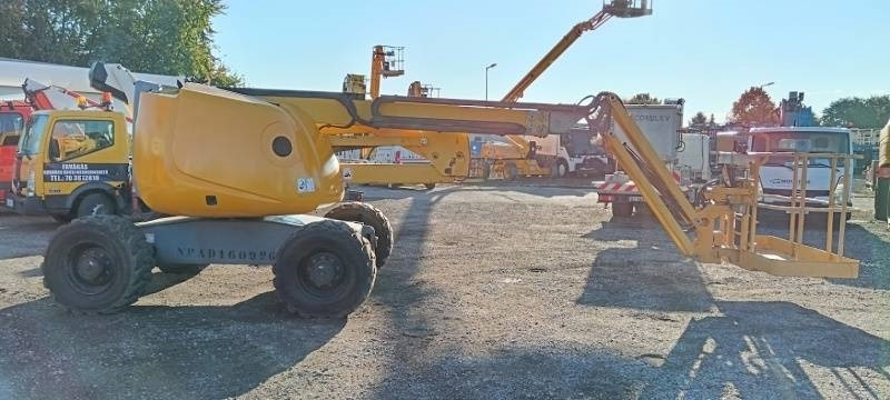 Haulotte HA16SPX - 16m, 4x4, diesel - Articulated boom: picture 4 Haulotte HA16SPX - 16m, 4x4, diesel - Articulated boom: picture 4