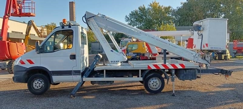 Iveco Daily Multitel 160 ALU DS - 16m - Truck mounted aerial platform: picture 5 Iveco Daily Multitel 160 ALU DS - 16m - Truck mounted aerial platform: picture 5