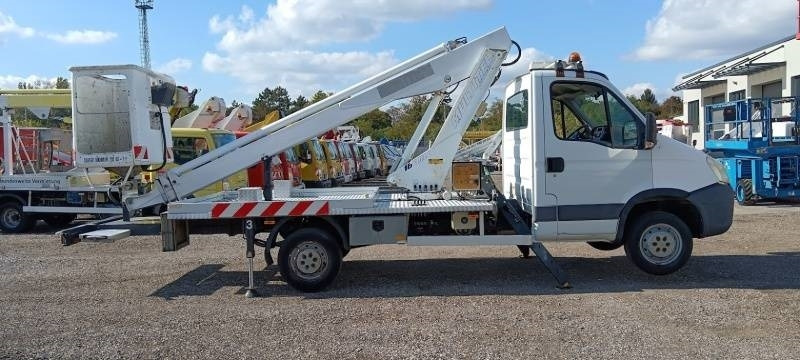 Iveco Daily Multitel 160 ALU DS - 16m - Truck mounted aerial platform: picture 4 Iveco Daily Multitel 160 ALU DS - 16m - Truck mounted aerial platform: picture 4