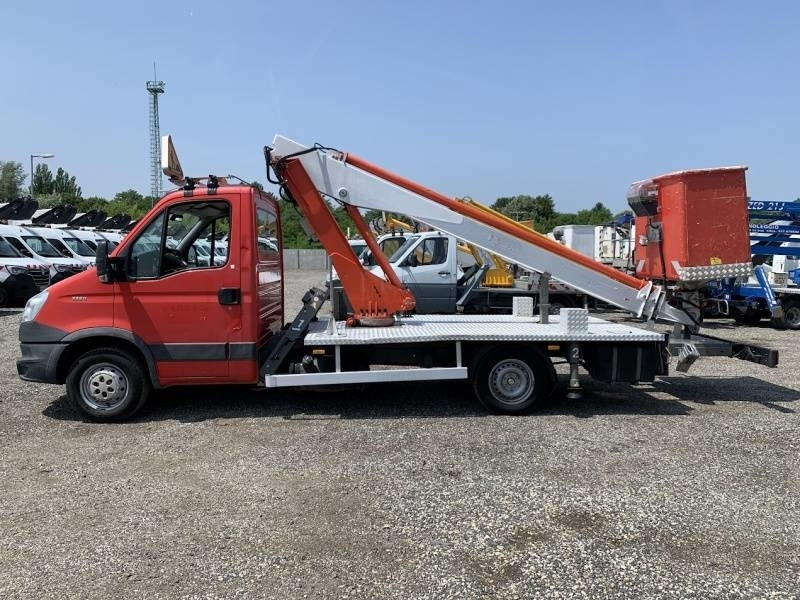 Iveco Daily Multitel 160 ALU DS - 16m - Truck mounted aerial platform: picture 5 Iveco Daily Multitel 160 ALU DS - 16m - Truck mounted aerial platform: picture 5