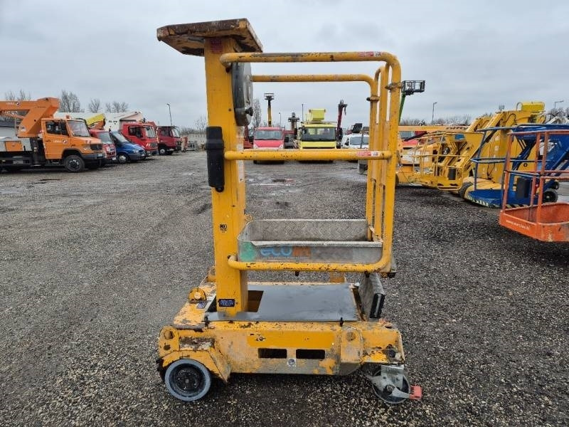 JLG Power Tower Ecolift - 4,2m, 150 kg - Articulated boom: picture 4 JLG Power Tower Ecolift - 4,2m, 150 kg - Articulated boom: picture 4