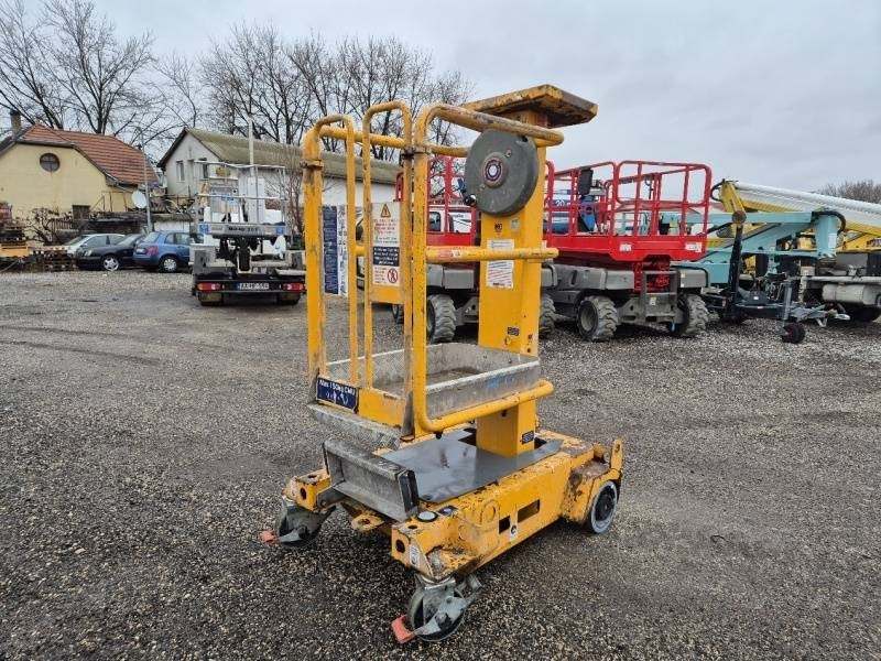 JLG Power Tower Ecolift - 4,2m, 150 kg - Articulated boom: picture 2 JLG Power Tower Ecolift - 4,2m, 150 kg - Articulated boom: picture 2