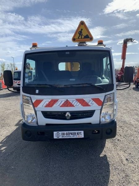 Renault Maxity Multitel MX200 - 20 m - Truck mounted aerial platform: picture 3 Renault Maxity Multitel MX200 - 20 m - Truck mounted aerial platform: picture 3