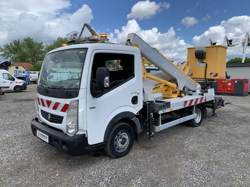 Renault Maxity Multitel MX200 - 20 m - Truck mounted aerial platform: picture 2 Renault Maxity Multitel MX200 - 20 m - Truck mounted aerial platform: picture 2