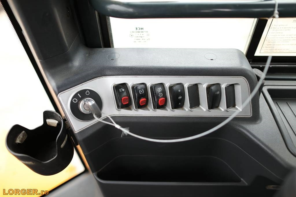 Wheel loader Hyundai HL 955 A: picture 13