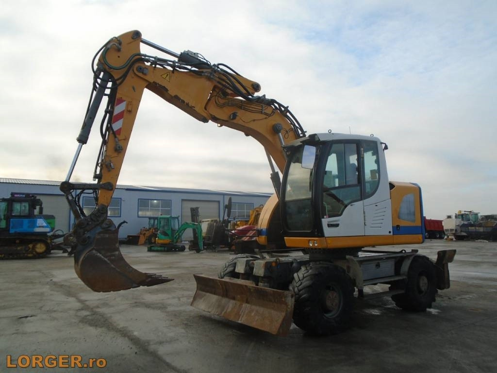 Liebherr A 914 Compact - Wheel excavator: picture 1 Liebherr A 914 Compact - Wheel excavator: picture 1