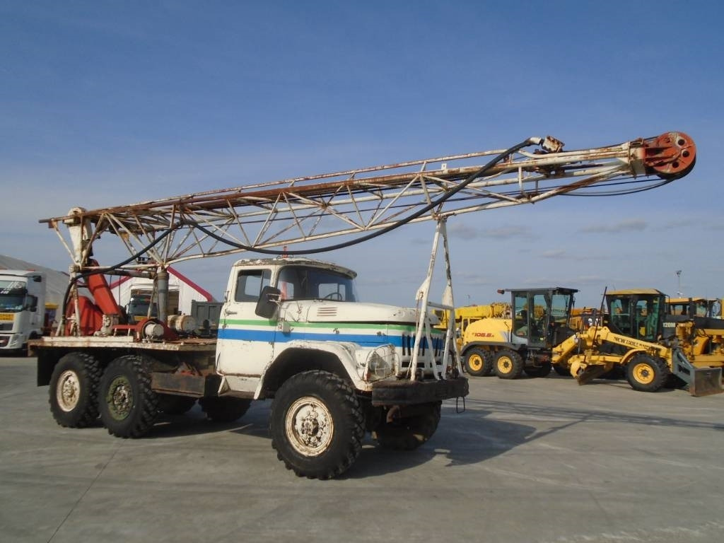 ZIL 6×6  - Drilling rig: picture 1 ZIL 6×6  - Drilling rig: picture 1