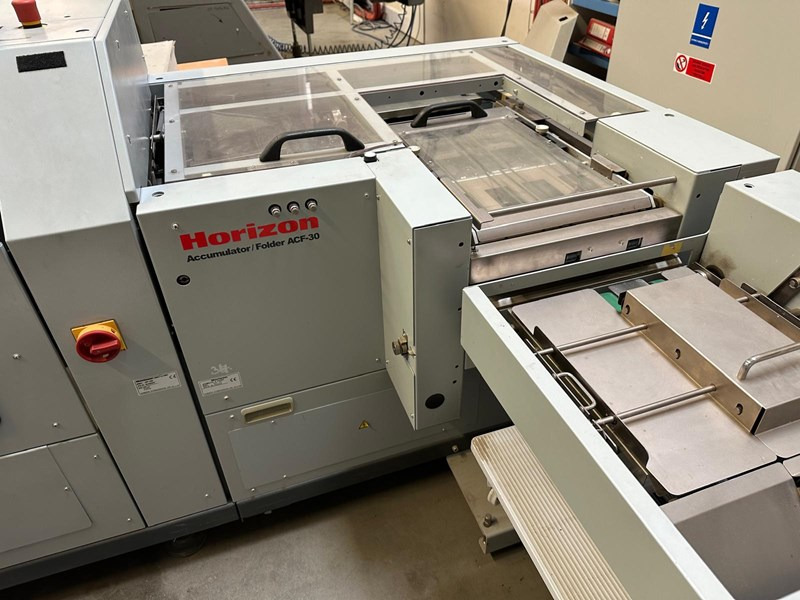 Horizon SL-5500 S | VAC-1000a | 3x VAC-1000m | 2012 | 4 Mio - Printing machinery: picture 3 Horizon SL-5500 S | VAC-1000a | 3x VAC-1000m | 2012 | 4 Mio - Printing machinery: picture 3