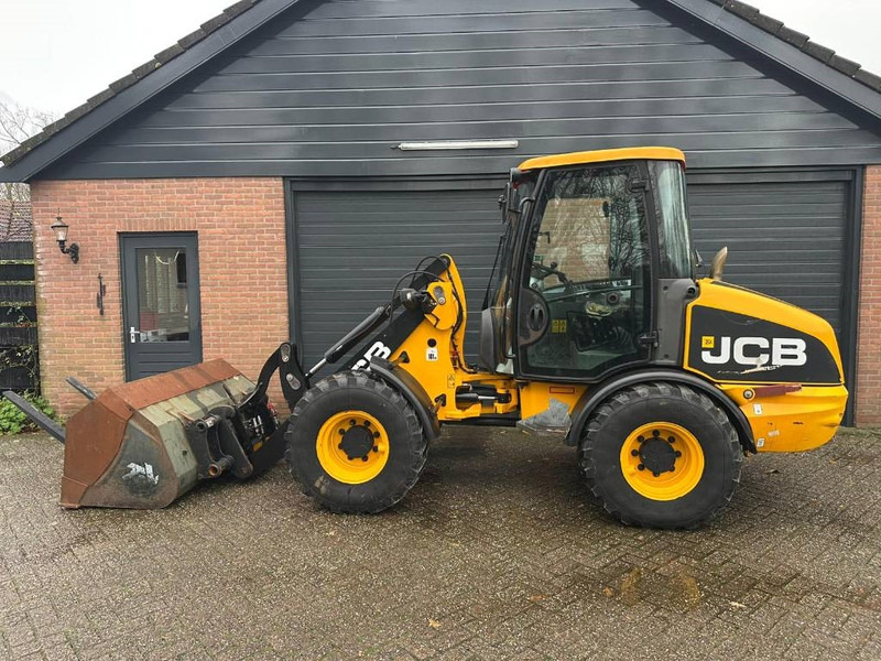 JCB 406 - Wheel loader: picture 3 JCB 406 - Wheel loader: picture 3