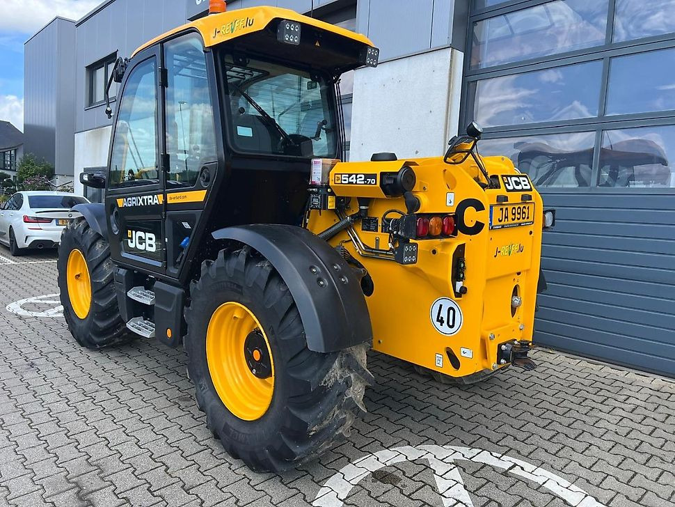 J.Reiff Sarl
Herr Stefan Neukirch - 77 Z.I in den - Telescopic handler: picture 4 J.Reiff Sarl
Herr Stefan Neukirch - 77 Z.I in den - Telescopic handler: picture 4