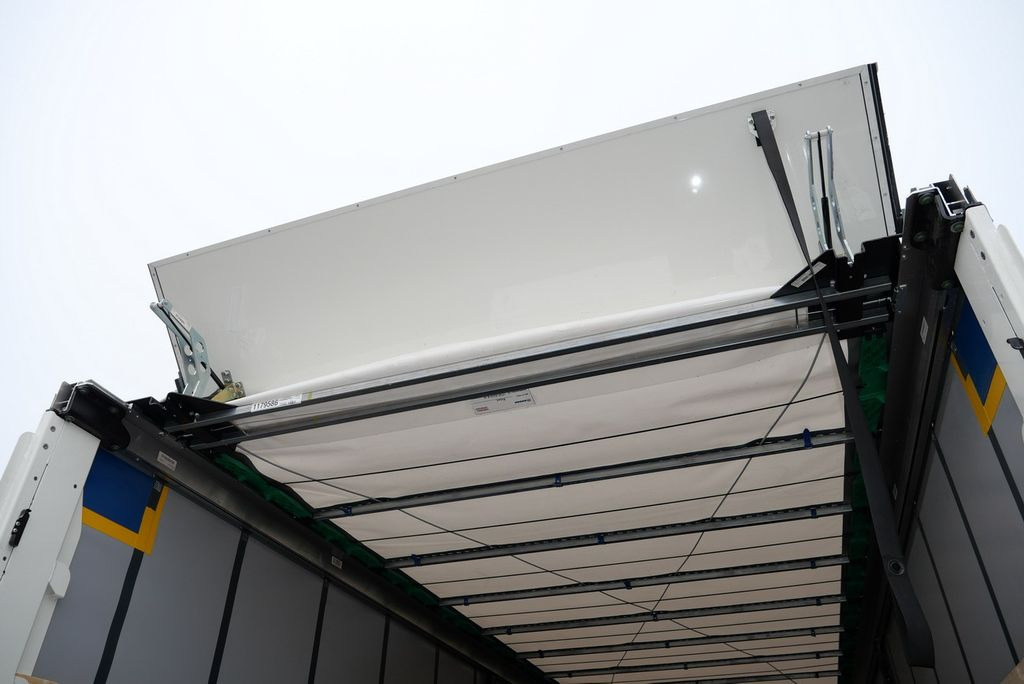 Curtainsider semi-trailer Krone SEP 10 CITY GARDINE KRONE 1-achs TRIDEC LBW Krone SEP 10 CITY GARDINE KRONE 1-achs TRIDEC LBW: picture 28 Curtainsider semi-trailer Krone SEP 10 CITY GARDINE KRONE 1-achs TRIDEC LBW Krone SEP 10 CITY GARDINE KRONE 1-achs TRIDEC LBW: picture 28