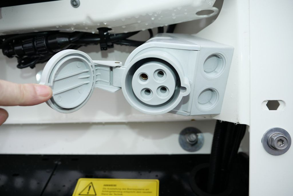 Curtainsider semi-trailer Krone SEP 10 CITY GARDINE KRONE 1-achs TRIDEC LBW Krone SEP 10 CITY GARDINE KRONE 1-achs TRIDEC LBW: picture 13 Curtainsider semi-trailer Krone SEP 10 CITY GARDINE KRONE 1-achs TRIDEC LBW Krone SEP 10 CITY GARDINE KRONE 1-achs TRIDEC LBW: picture 13