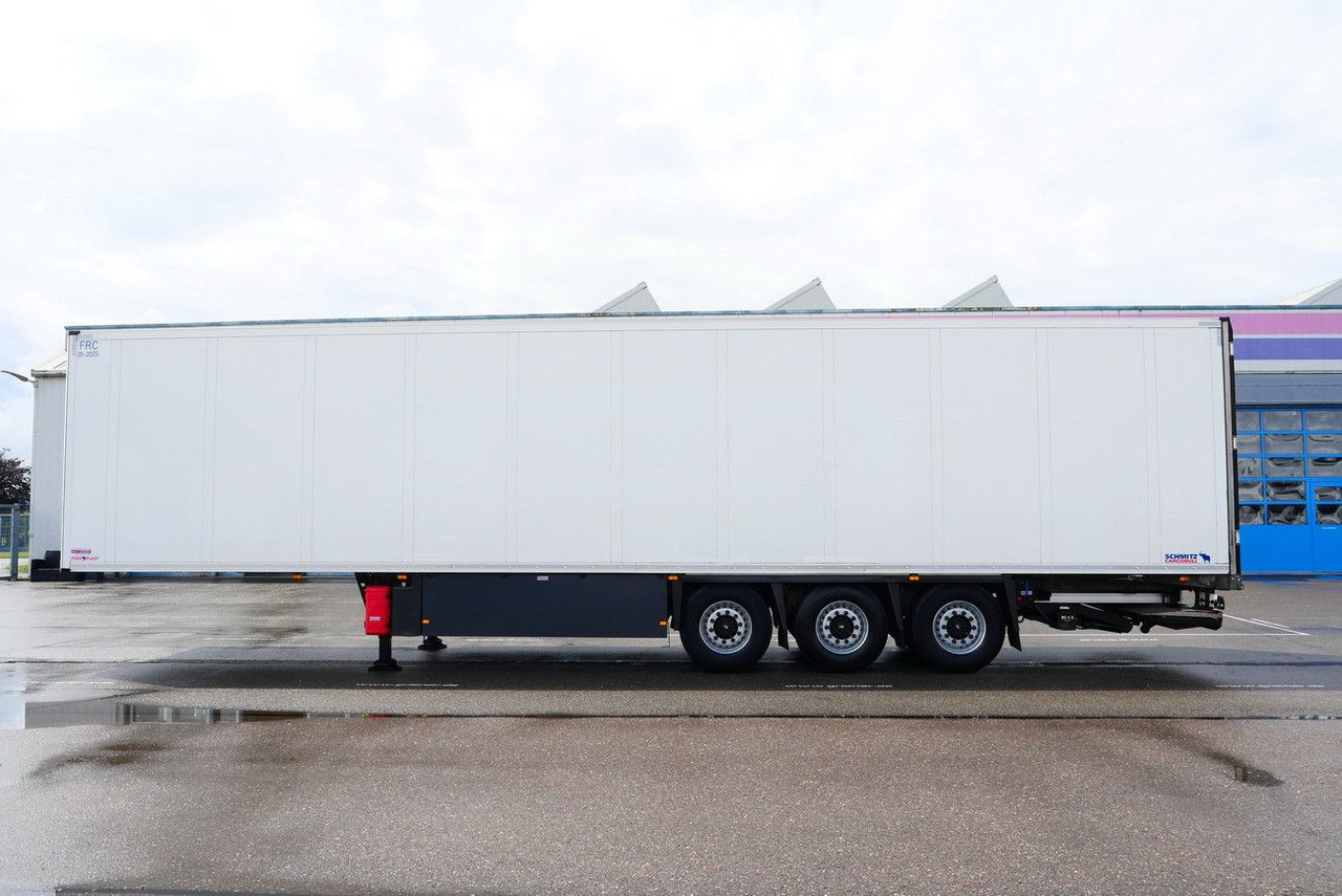 Schmitz Cargobull SKO 24/ LBW 2000 kg /BLUMEN FP 45 / TK TKM / DS - Closed box semi-trailer: picture 5 Schmitz Cargobull SKO 24/ LBW 2000 kg /BLUMEN FP 45 / TK TKM / DS - Closed box semi-trailer: picture 5