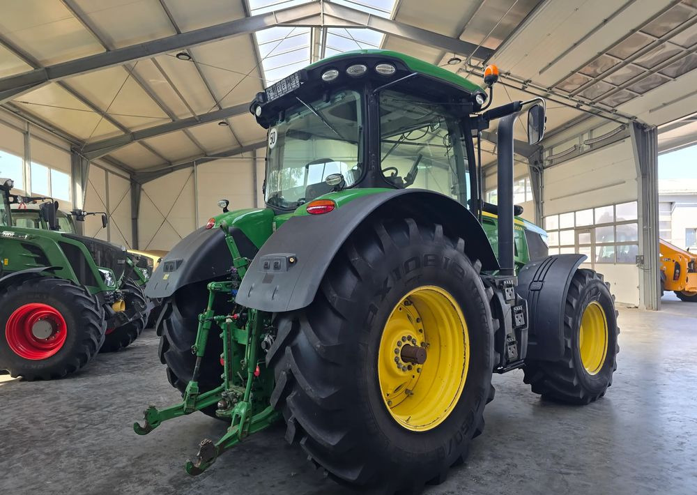 Farm tractor John Deere 7250R: picture 7