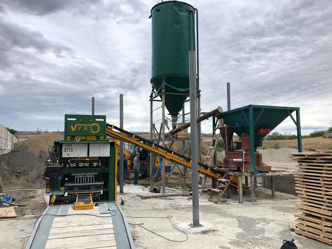 Economic Concrete Block Machine - Block making machine: picture 2 Economic Concrete Block Machine - Block making machine: picture 2