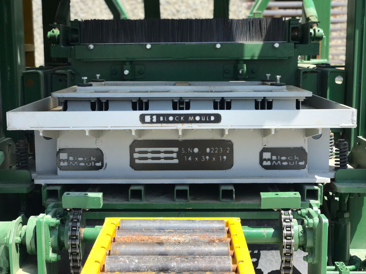 Economic Concrete Block Machine - Block making machine: picture 5 Economic Concrete Block Machine - Block making machine: picture 5