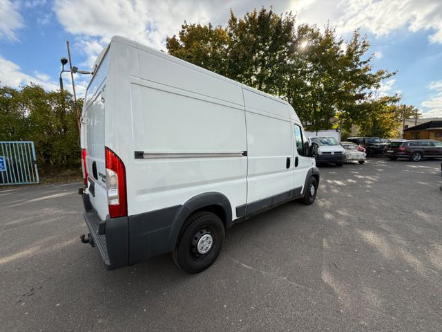 Fiat Ducato Maxi - Panel van: picture 4 Fiat Ducato Maxi - Panel van: picture 4