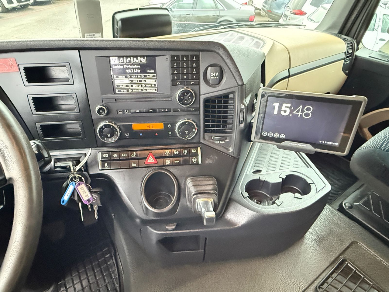Hook lift truck Mercedes-Benz Actros 2542 Abrollkipper mit Container: picture 14