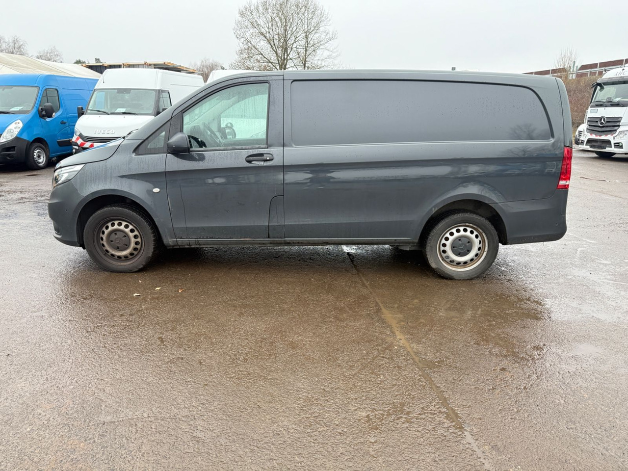 Mercedes-Benz Vito Kasten 119 CDI/BT 4x4 lang MOTORSCHADEN - Passenger van: picture 3 Mercedes-Benz Vito Kasten 119 CDI/BT 4x4 lang MOTORSCHADEN - Passenger van: picture 3