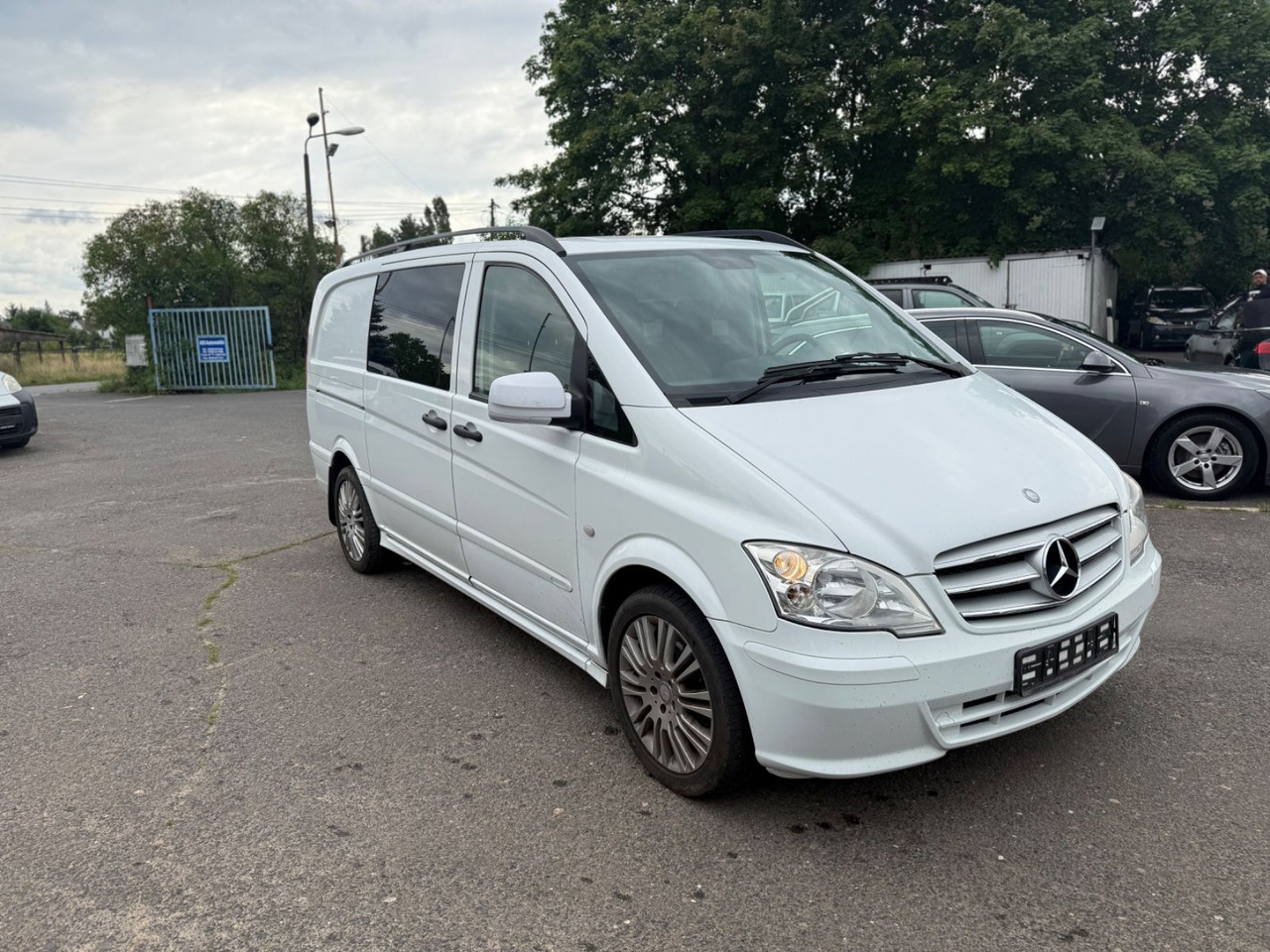 Mercedes-Benz Vito Mixto 122 CDI EFFECT lang - Passenger van: picture 2 Mercedes-Benz Vito Mixto 122 CDI EFFECT lang - Passenger van: picture 2