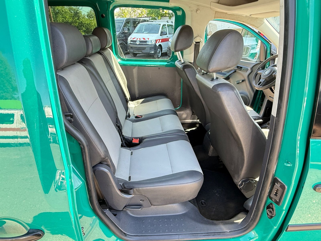 Passenger van Volkswagen Caddy Kasten/Kombi Startline: picture 13 Passenger van Volkswagen Caddy Kasten/Kombi Startline: picture 13