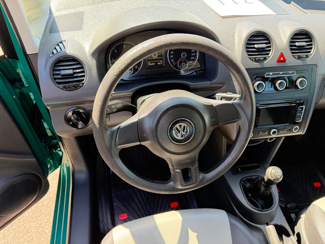 Passenger van Volkswagen Caddy Kasten/Kombi Startline: picture 9 Passenger van Volkswagen Caddy Kasten/Kombi Startline: picture 9