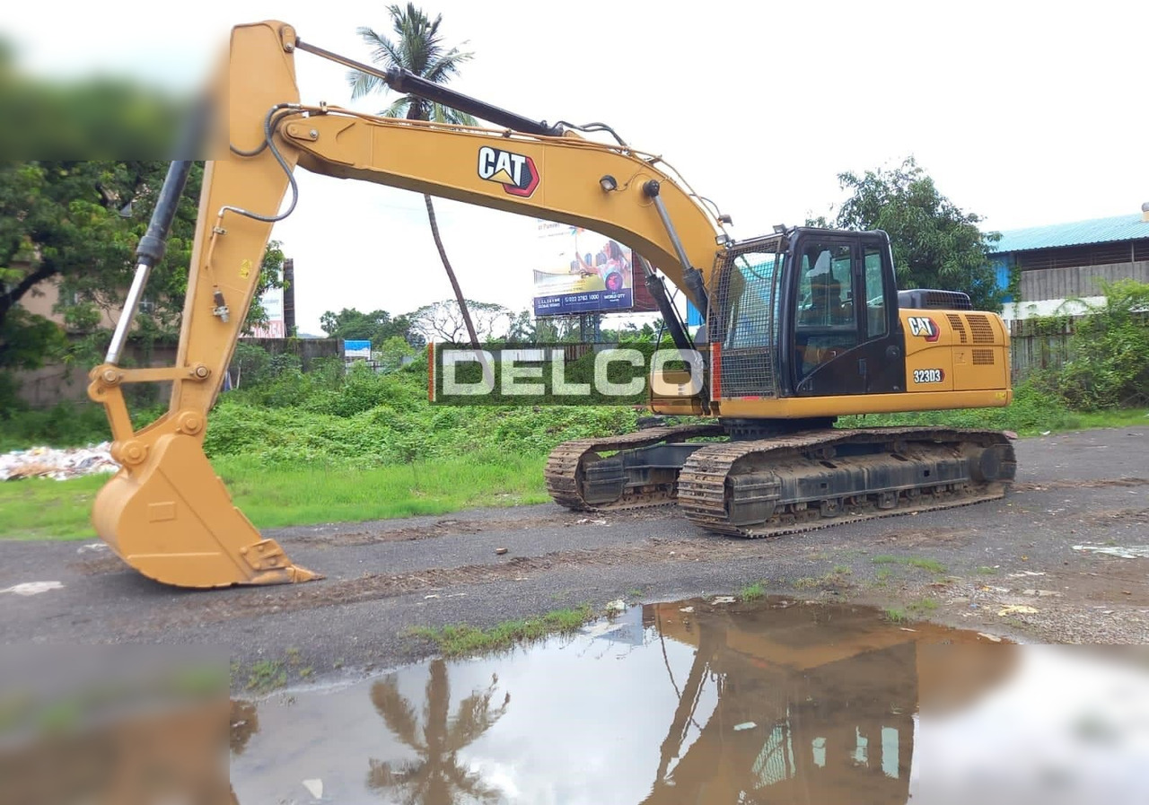 CATERPILLAR 323D3 - Crawler excavator: picture 3 CATERPILLAR 323D3 - Crawler excavator: picture 3
