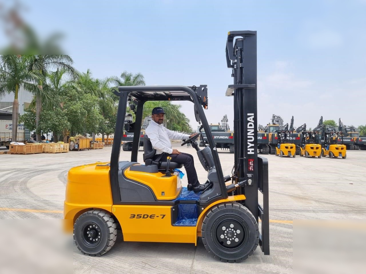 HYUNDAI 35DE-7 - Forklift: picture 1 HYUNDAI 35DE-7 - Forklift: picture 1