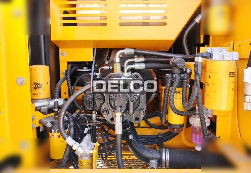 Leasing of JCB 225 LC JCB 225 LC: picture 9