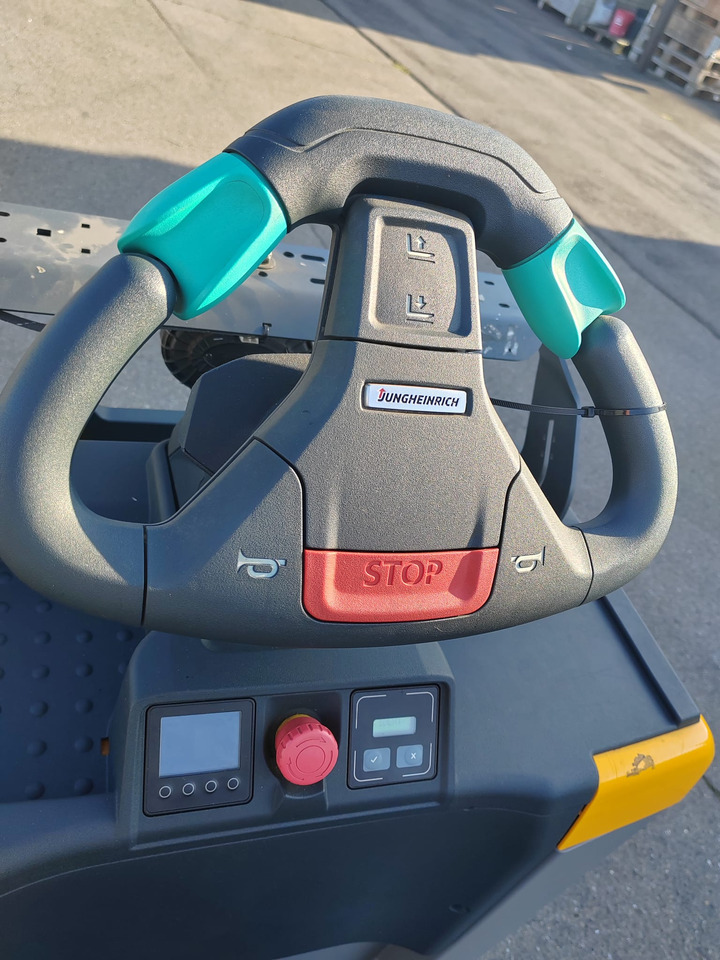 Order picker Jungheinrich ECE 225 Li-Ion/ 2.4m/ 2020yy/ 3057mh: picture 9