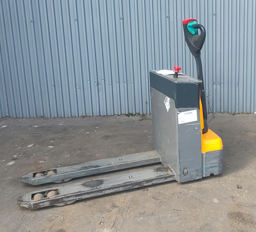 Jungheinrich EJE M13 Li-Ion - Pallet truck: picture 3 Jungheinrich EJE M13 Li-Ion - Pallet truck: picture 3